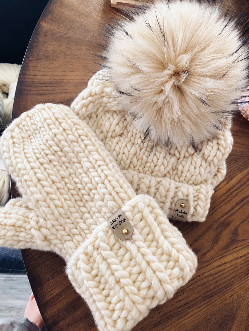 Cabin Mitts